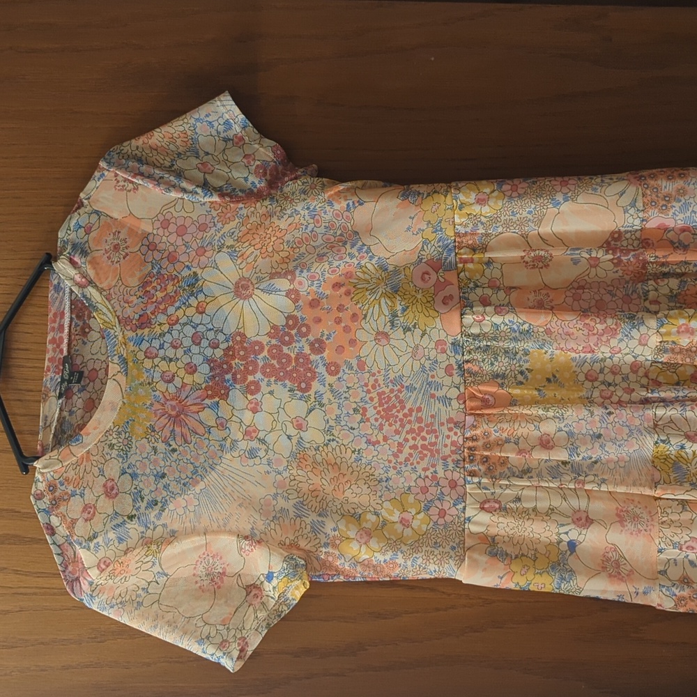 Dress - Picture 2 of 2